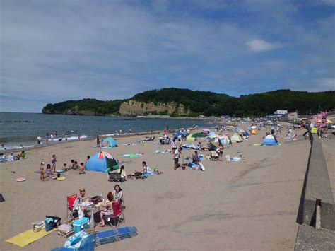 北海道哪些景點 聽聽海浪拍打著岩石的聲音