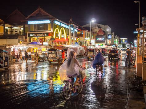 泰國下雨怎麼旅遊？探討雨中的泰國之旅